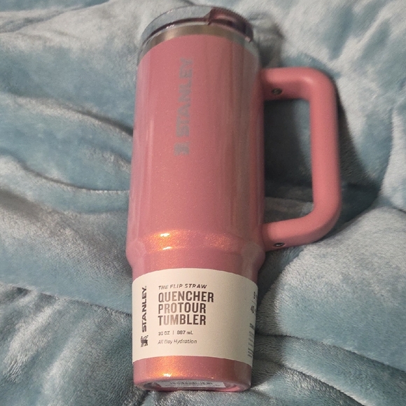 Stanley Rose Glitter Quencher ProTough Tumbler - Picture 1 of 8